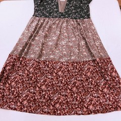 women&rsquo;s dress size 2XL three color layers floral pull-on v-neck 3/4 sleeves poly
