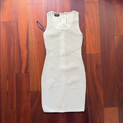 bebe XS/TP Beige Solid Knit Bodycon Dress Scoop Neck Knee Length Zip