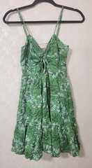 Gypsy and Gold Floral Strap Mini Dress Green Smocked Back Keyhole size Small