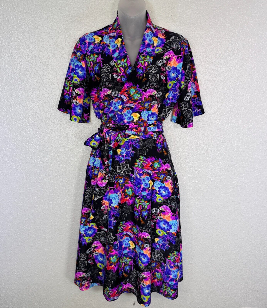Elhoffer Essentials Wrap Dress Womens Medium Kaleidoscope Flowers Flutter Sleeve