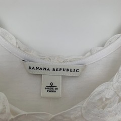banana republic off white lace dress, lined, size 6, sleeveless, side zipper