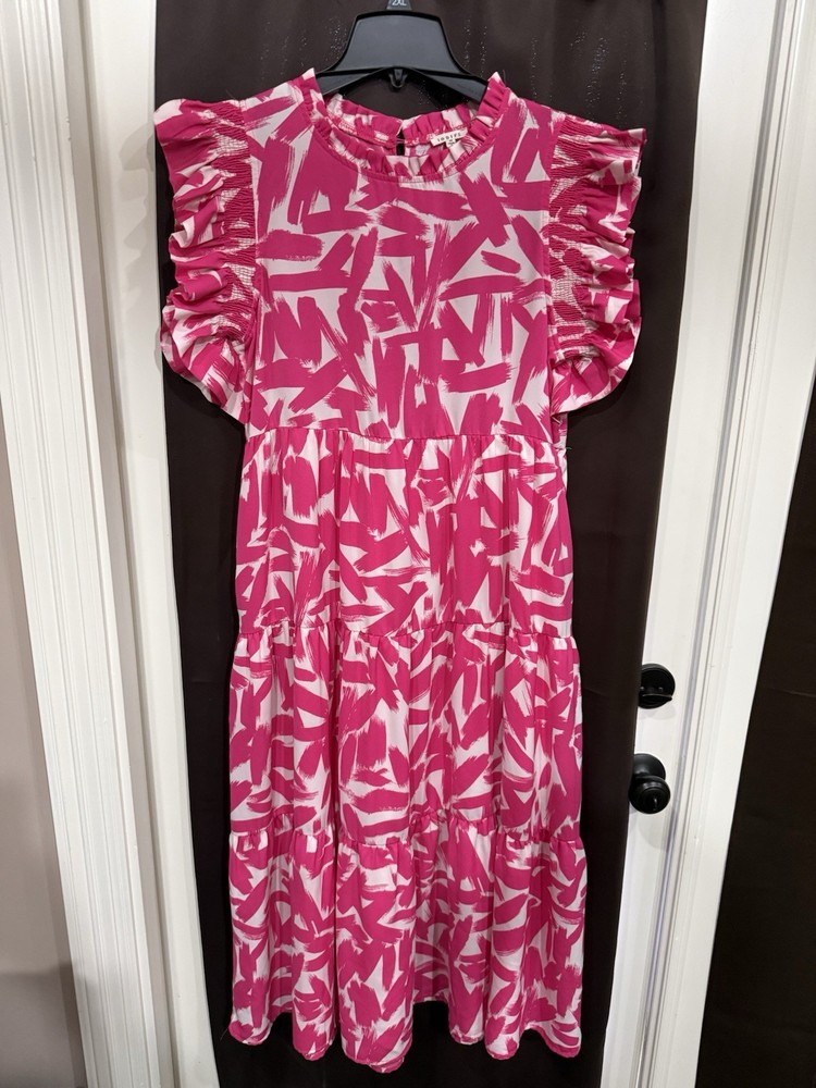 Jodifl Brushstroke Print Tiered Midi Dress – Pink – Size Medium
