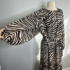 Banana Republic Women’s 100% Silk Machine Washable Zebra Safari Belted Dress L