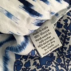 One Season Tunic Size Small Blue Patterned Collared 3/4 Sleeves Pockets Holiday