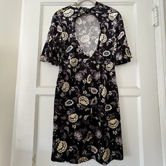 Current Project Floral Stretch Velvet Choker Neck Mini Dress Size Large Cutout