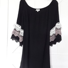 SMALL UMGEE DRESS EUC