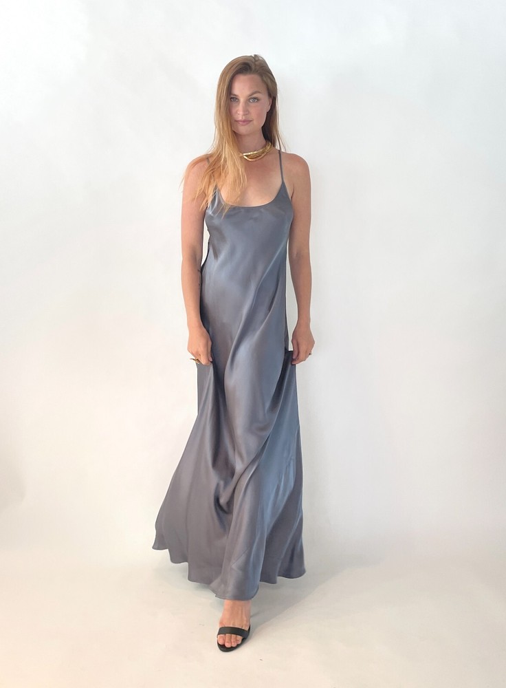 VACANCES 100% silk charmeuse non see through maxi slip dress size S/M SILVER