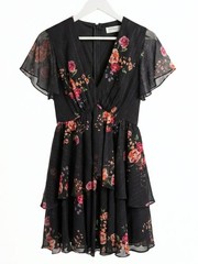 NWT IEENA Mac Duggal Tiered Ruffle Floral V Neck Mini Dress Size 0