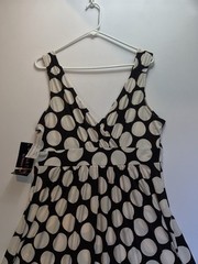 SIGNATURE ROBBIE BEE Black/White Dot Dress (Size XL) Wrap Look Knee Length NWT