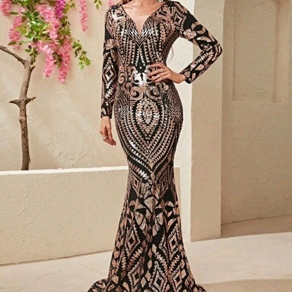 Bronze Baroque Random Print Long Sleeve V Special Event Mermaid Maxi For…