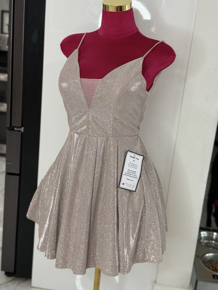 B. Darlin Silver Glitter V-Neck Fit & Flare Mini Dress Juniors 9/10