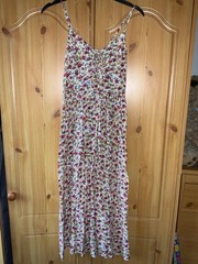 New Look Ladies Size 6 Strappy Floral Summer Dress
