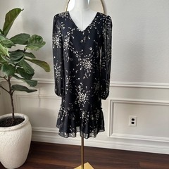 Effortlessly Chic & Elevated| Kensie |Floral Metallic Gold Drop-Waist Dress|SZ 6