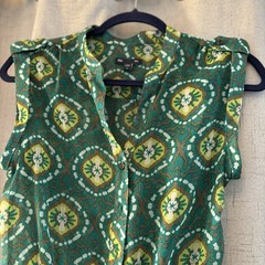 Gap Green Geometric Patterned Sheer Dress. Size S. Perfect for Spring or Summer