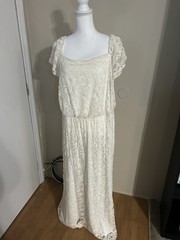 White Lace Dress 2X Vintage Robbie Bee Nylon & Spandex Lining is 100% Polyester