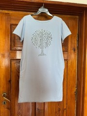 Blue universal dress M/L with pockets and a tree motif, made of cotton