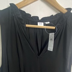 GAP Women’s Size M Black Solid Sleeveless V-Neck A-Line Tiered Midi Dress NWT