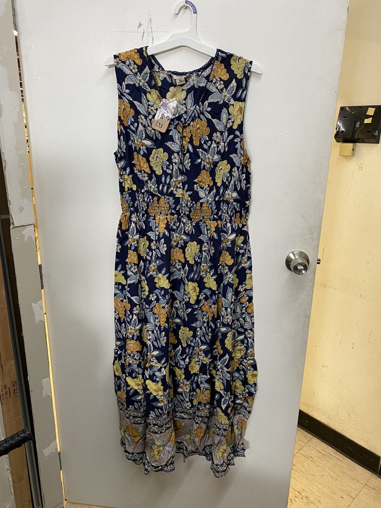 PICK SIZE-NWT- Lola P New York Women&rsquo;s Long Flowing No Sleeve Dress