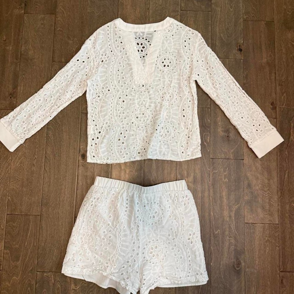 White Eyelet Set Size S