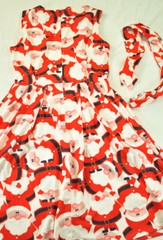 women&rsquo;s Ouges Christmas Santa dress size medium red white sleeveless Santa faces