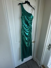 Faviana Green Solid Sequin One-Shoulder Strappy Sleeveless Long Maxi 10