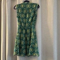 Gap Green Geometric Patterned Sheer Dress. Size S. Perfect for Spring or Summer