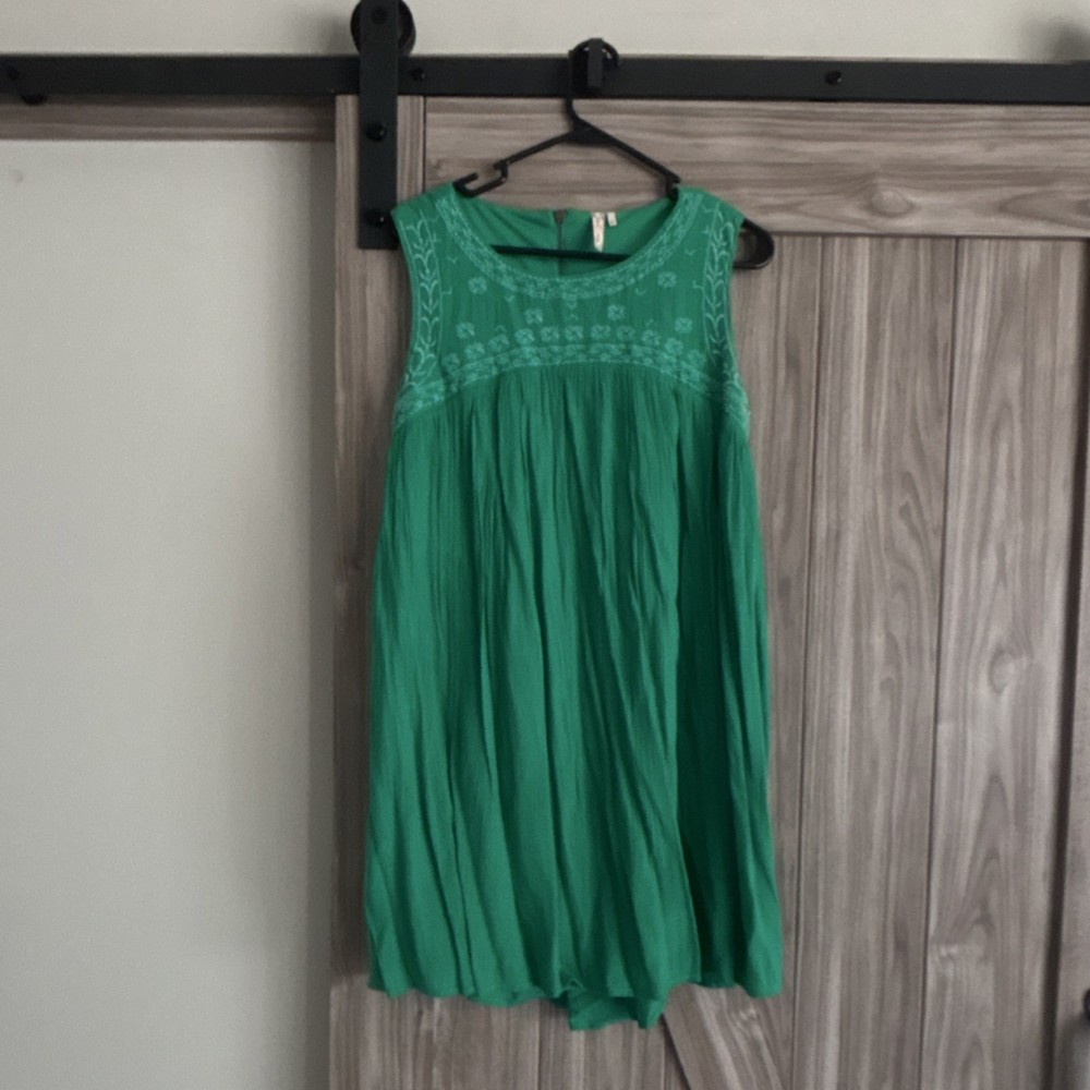 Red Camel Green Mini vintage Dress Size M Round Neck Sleeveless Open Back