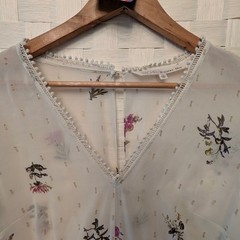 Rachel Rachel Roy White Floral Gold Metallic Clip Dot Handkerchief Dress