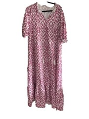 Women’s Size XL Pink & White Maxi Dress W/wide Ruffle At Bottom V Neck W/ Tie