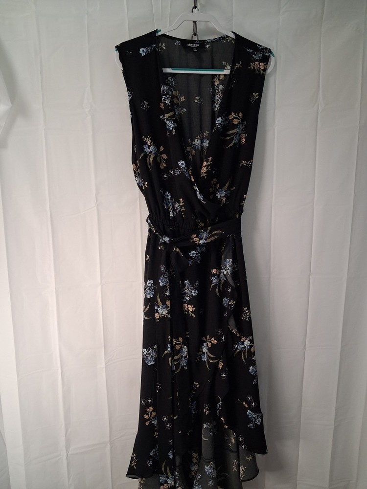 Chelsea Studio Black Floral Knit cottagecore boho-chic classic sleeveless dress