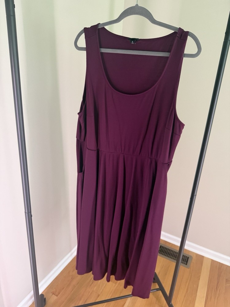 Torrid Plus Size 3 Burgundy Scoop Neck Sleeveless Dress With Pockets