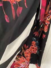 Soon Ladies Size 14 Black Floral Print Dress V Neck Mock Wrap See Measurements