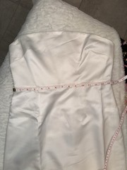 NWT Classic Strapless White Feather-Hem Dress Size 6