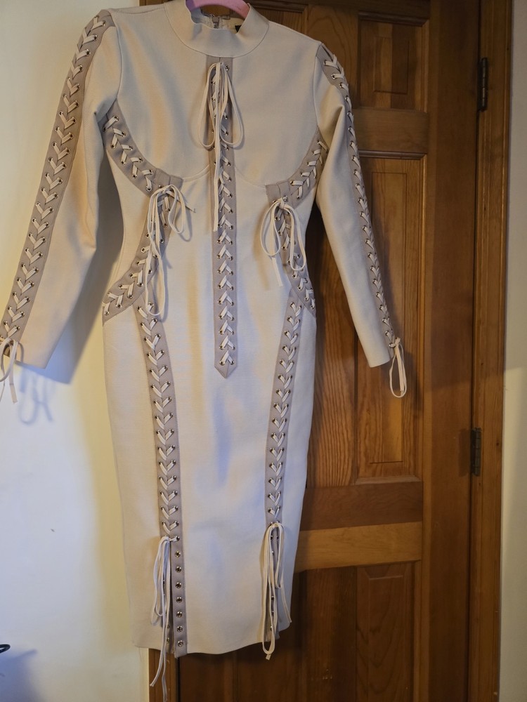 Akira Dress NWT Size Large