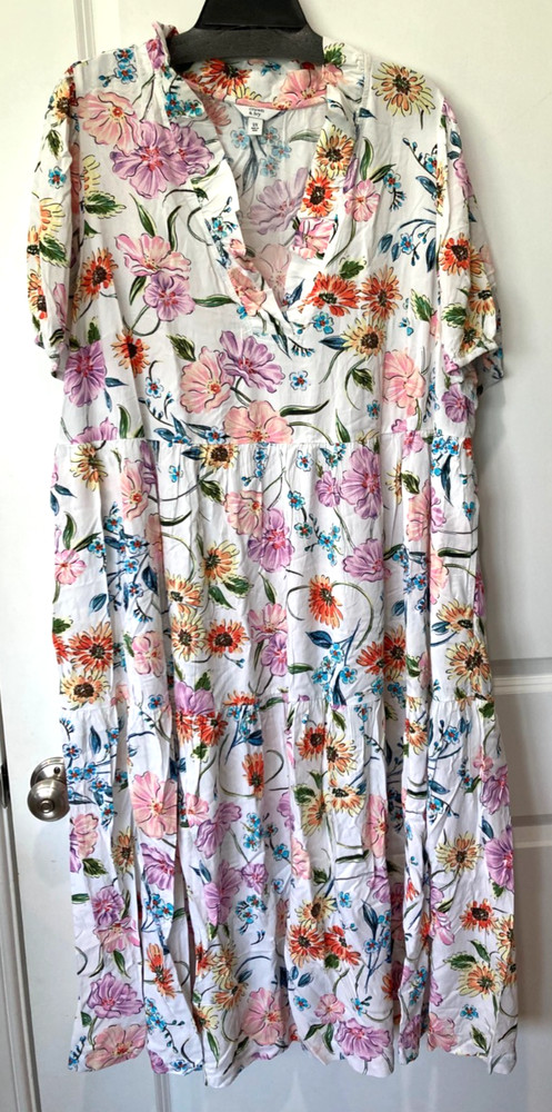 Crown & Ivy Dress Plus 2X Floral Print Tiered Peasant Granny Grandmacore