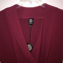 New Bobeau Womens Small Maroon Short Sleeve V Neck Pullover Dress Size S