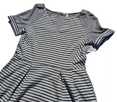 Three Dots Womens Pleated Knee-Length Casual Dress Size Medium Grey/White Stripe