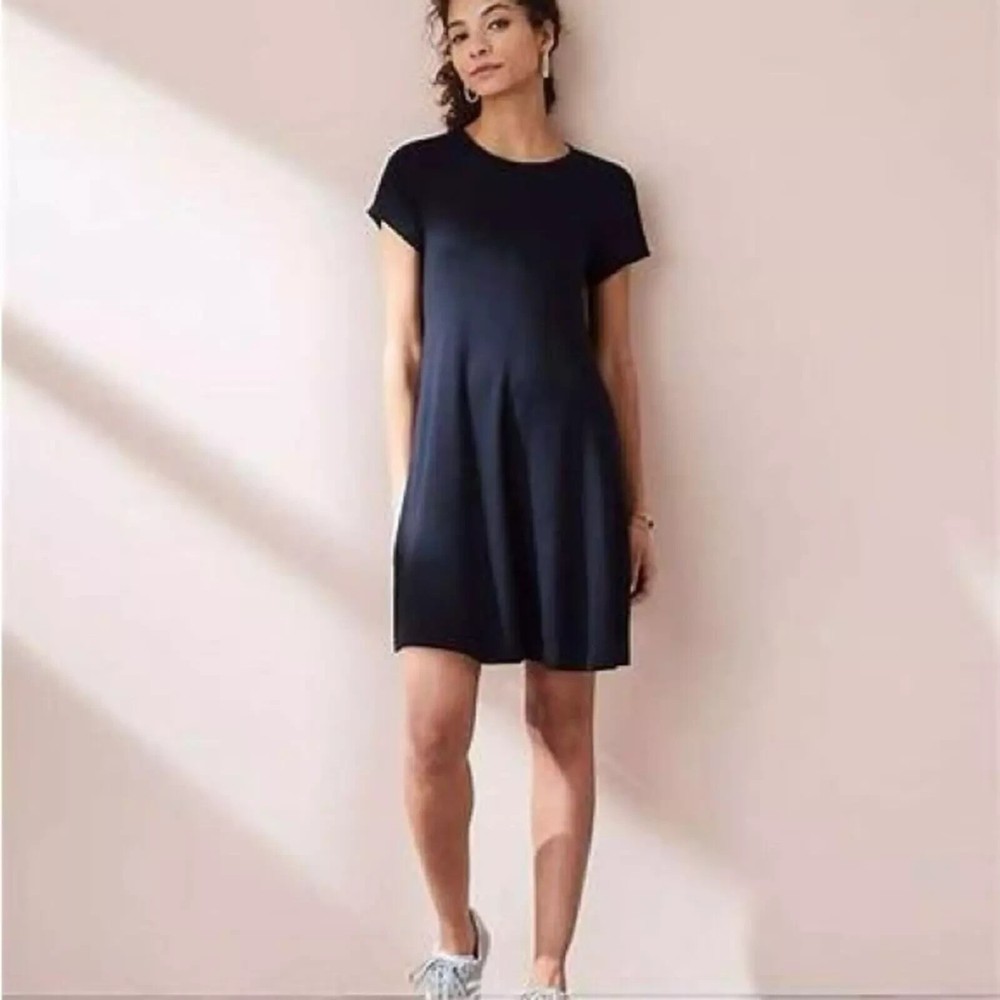 Lou & Grey Black Tee Shirt Dress Size Medium Stretch