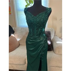 Ladivine Emerald 3D Floral Beaded Lace Corseted Side Slit Dress Medium Prom Hoco