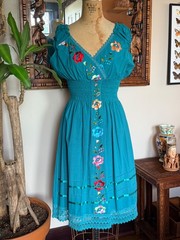 Mexican Turquoise Green Floral Embroidered Elastic Waist Patio Dress NWOT Size M