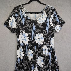 Womens Maxi Dress M Black White Floral Stretch Comfort Cottagecore Classic Flowy