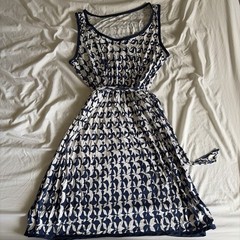 a.n.a Women’s XL Blue/White Bird Print Tie Waist Stretch Scoop Neck Dress