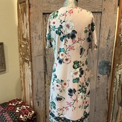 Hale Bob Dress Size M Jersey Center Pleat Split V-neck Asian floral
