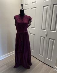 MIUSOL Magenta Floral Lace Maxi Dress Round Neck Cap Sleeve Size L MB366