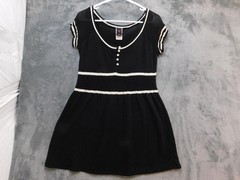 Wrapper Sweater Dress Womens Medium Black Striped Scoop Neck Cap Sleeve Smocked