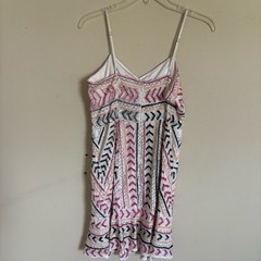 Parker Casey Beaded Patterned SequinWhite/Pink Women&rsquo;s Dress XS