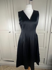 Jigsaw weighty satin Fit And Flare black Dress, Size UK 12