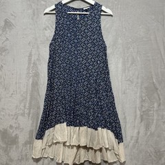 En Creme Women&rsquo;s Dress Size Medium Trapeze Blue Sleeveless Printed