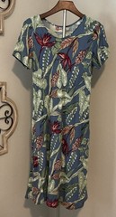 Hilo Hattie Hawaiian Midi Dress Size M Blue Multi Floral Short Sleeve USA