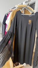 ELOQUII Black Solid Pleated Dress Scoop Neck Long Sleeve Zip Back Knee